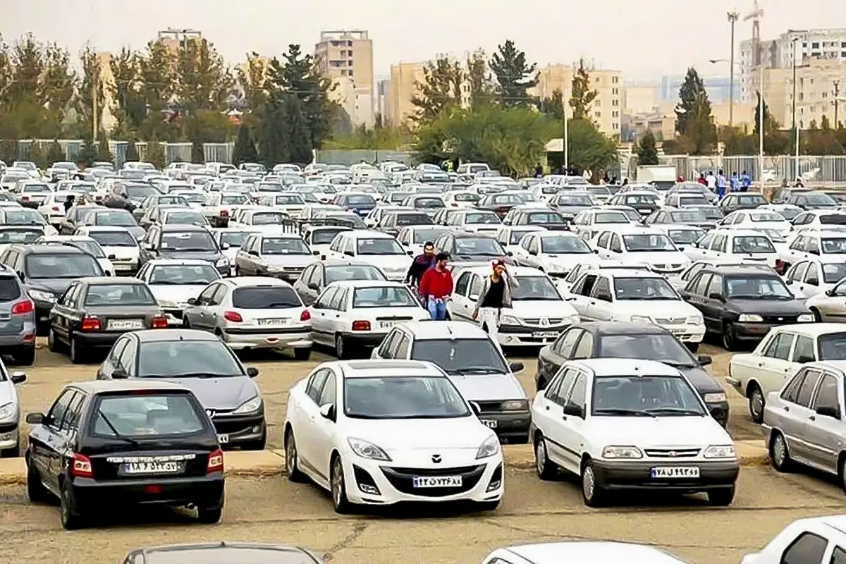 قیمت خودرو در بازار آزاد جمعه ۲۴ مرداد ماه